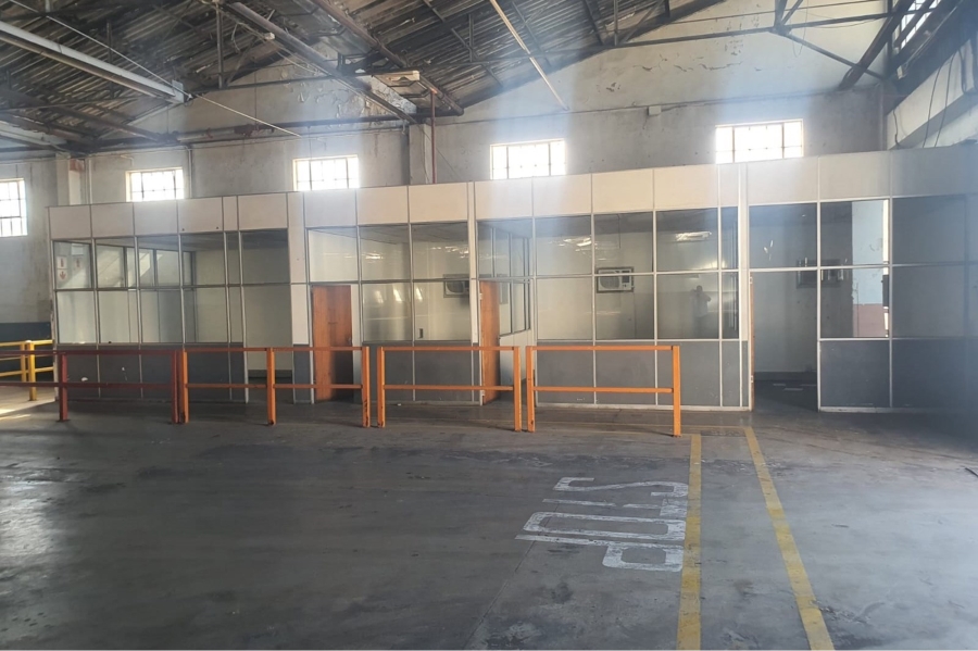 To Let commercial Property for Rent in Sidwell Eastern Cape